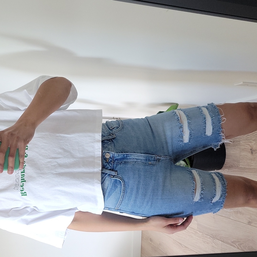 Forever 21  short jeans size 27